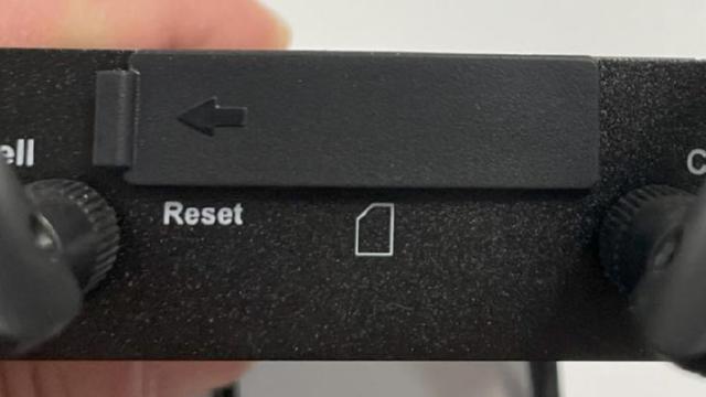 D-Link DWM-311 4G  Reset Button