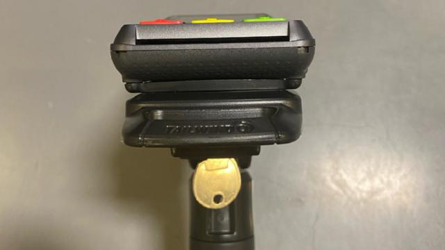 P400 BOTTOM VIEW on MOUNT