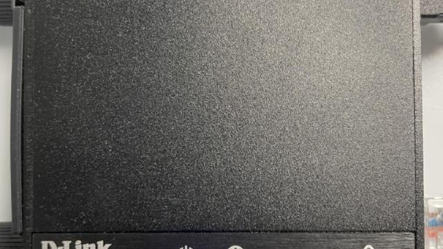 D-Link DWM-311 4G  Top View