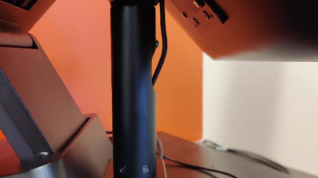 3-in 1  pole display mount