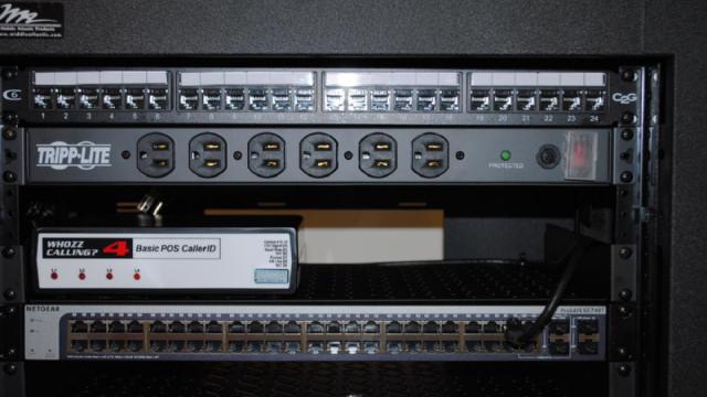 cabinet FRONT VIEW CLOSE UP